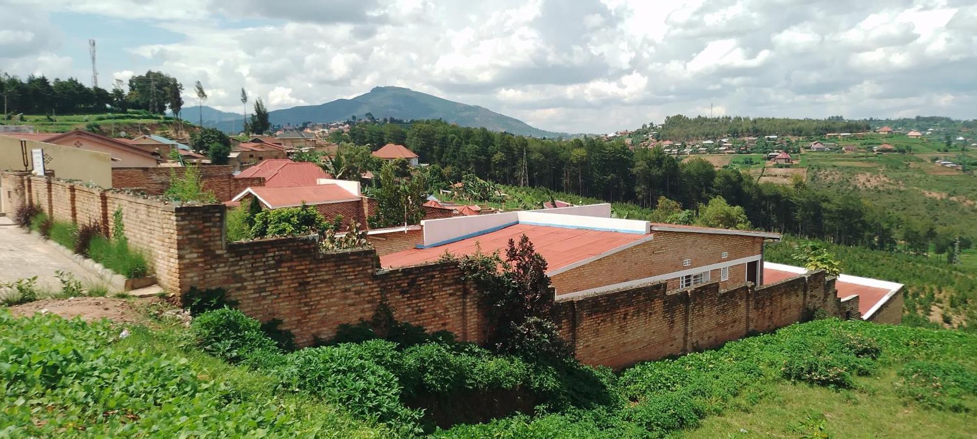 Mountain Huye Peak View Haus Butare Dış mekan fotoğraf